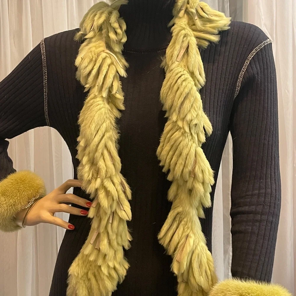 Chinchilla Fur Scarf - Picture 2 of 5